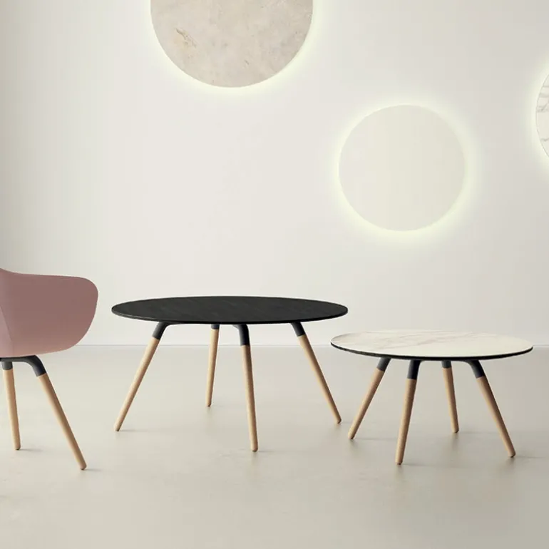Nuba mini Table basse ronde en céramique avec pieds en bois