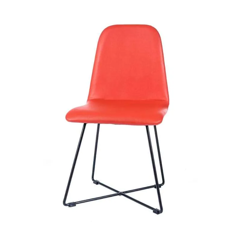 Pandora Chaise design avec pieds filaires noirs