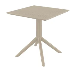 Sky Petite table carrée en résine
